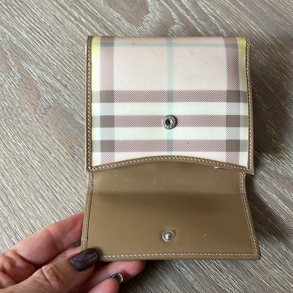 Burberry London Cotton Candy Pink RARE Nova Check Compact Wallet - Picture 2 of 9